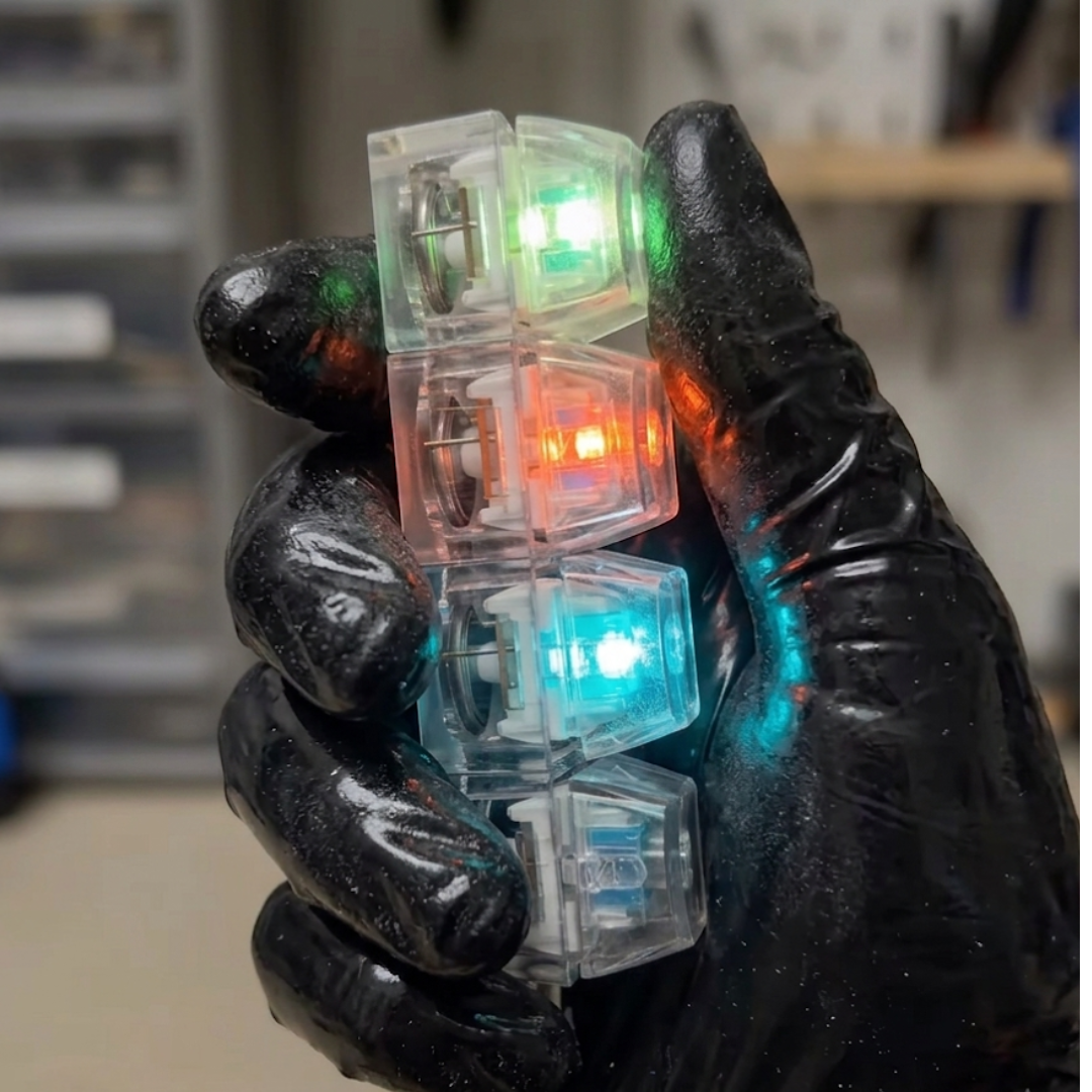 Llavero de teclado mecánico antiestrés